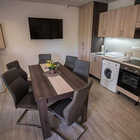 Mokka Apartman セゲド エクステリア 写真