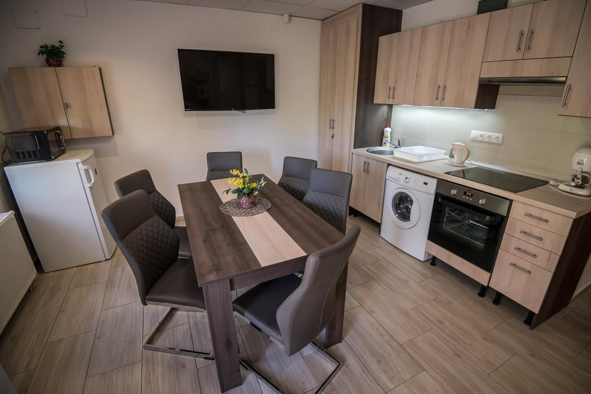 Mokka Apartman セゲド エクステリア 写真