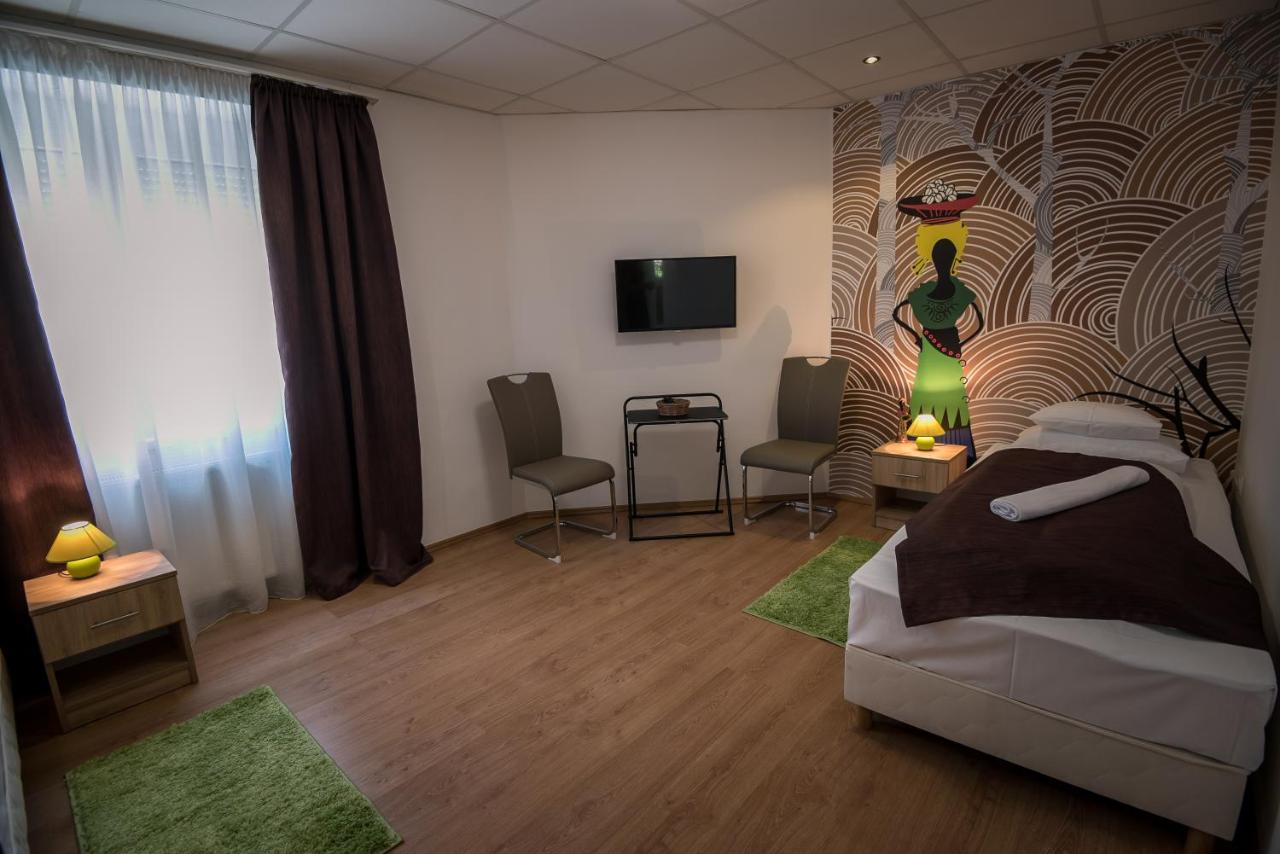 Mokka Apartman セゲド エクステリア 写真