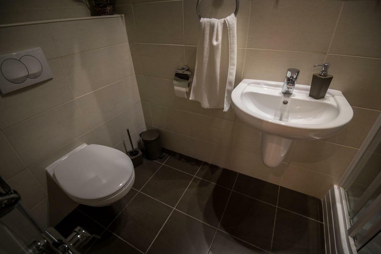 Mokka Apartman セゲド エクステリア 写真